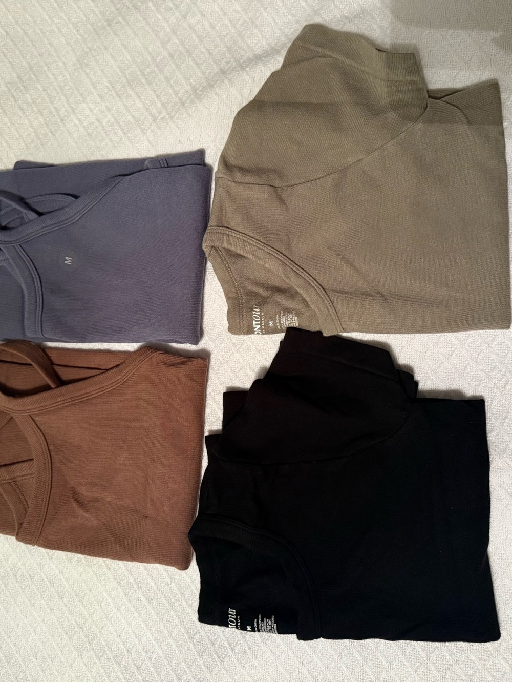 Pacsun bundle of 4! Tees and tanks